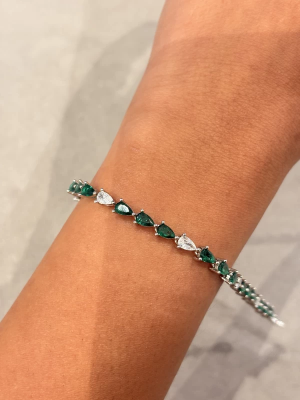 925 silver pear cut green zircon tennis bracelet 925 silver pear cut green zircon tennis bracelet