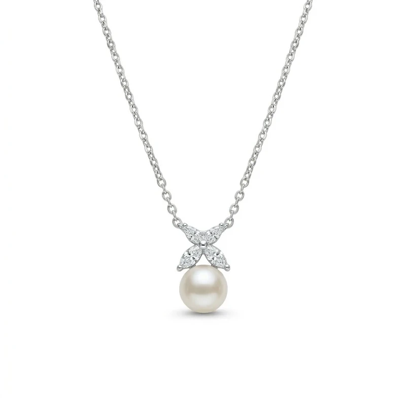 925 sterling silver pearl drop necklace with zircon leaf detail 925 sterling silver pearl drop necklace with zircon leaf detail