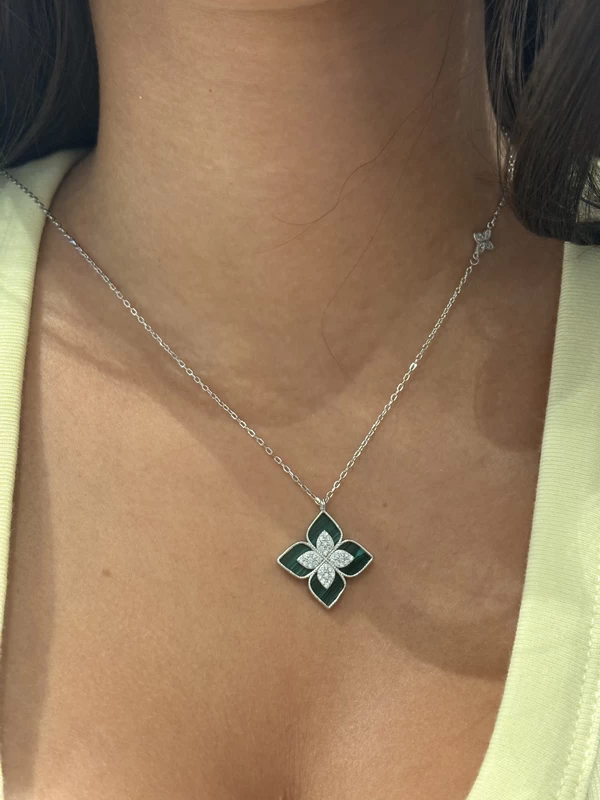 925 silver green floral necklace 925 silver green floral necklace